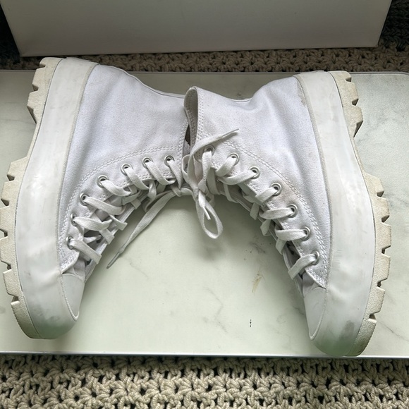 White Converse Chuck Taylor 2.0 Lugged High Top Platform Size 8 Women - Picture 10 of 15